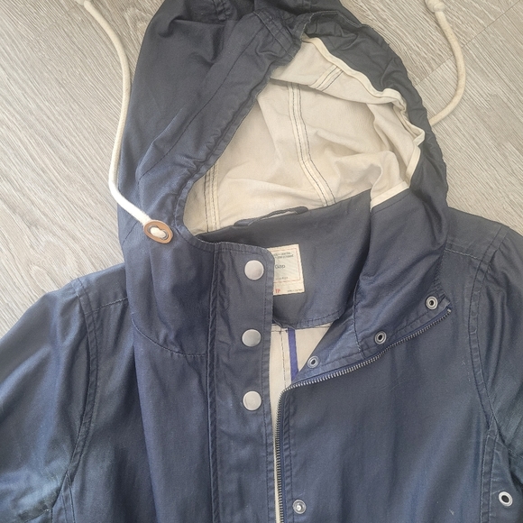 Rain Jacket! - Picture 2 of 6